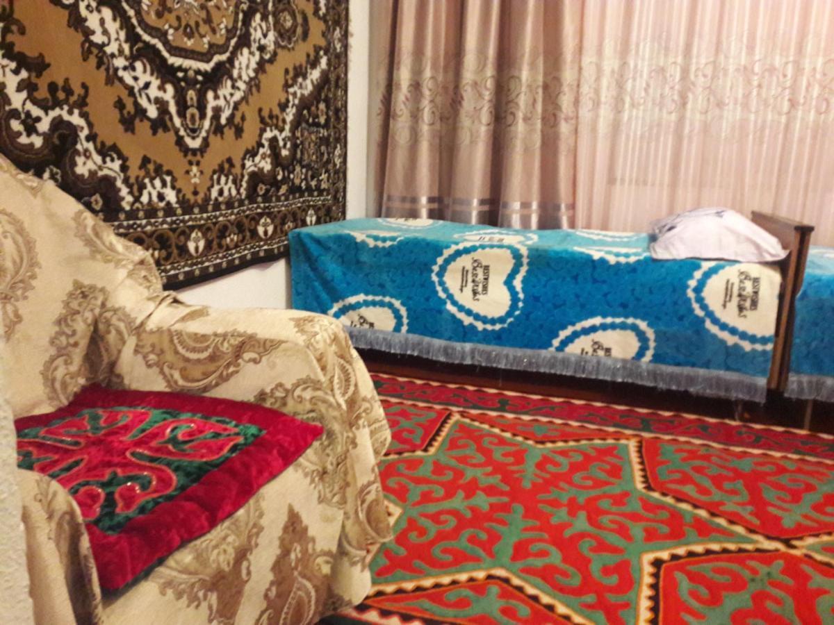 Kyzart Guesthouse Bagysh ภายนอก รูปภาพ